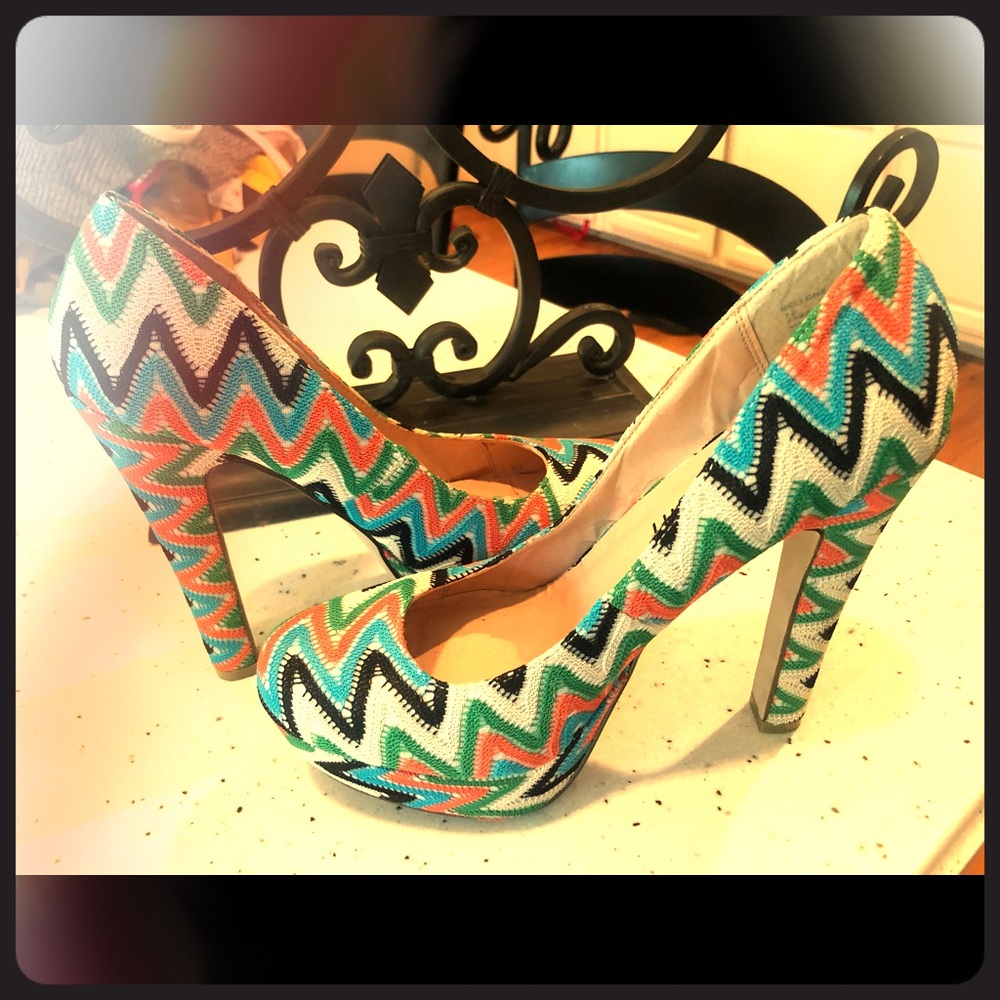 Madden Girl platform heels - Picture 2 of 2